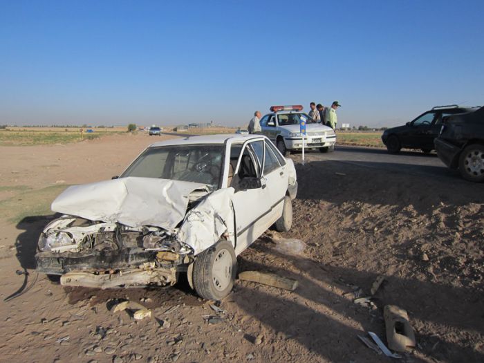 انتقال هفت مصدوم حادثه رانندگی به بیمارستان مبارکه