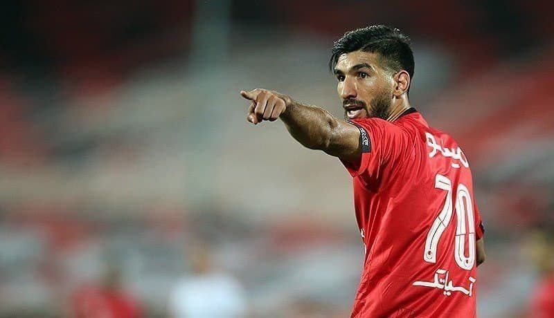 مهاجم پرسپولیس، سپاهانی شد