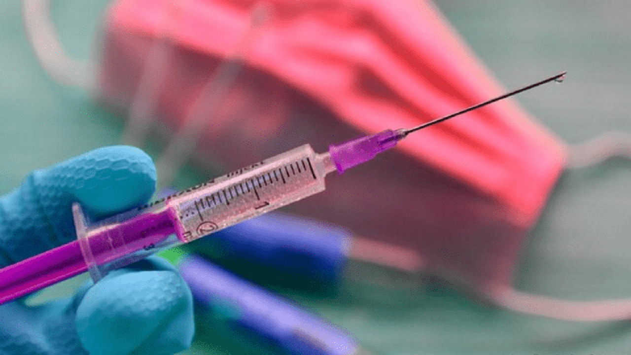 ۳۲ ساله‌های خوزستانی برای ترزیق واکسن کرونا به صف شوند