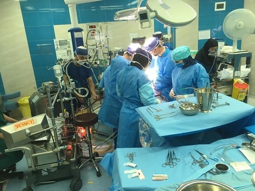 پیوند موفقیت آمیز قلب در دانشگاه علوم پزشکی مشهد