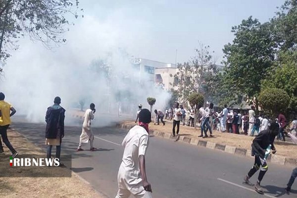 حمله پليس نيجريه به شيعيان با گاز اشک آور