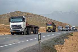 ممنوعیت تردد شبانه کامیون و تریلی در محور‌های مواصلاتی شهرستان طبس