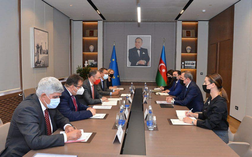 دیدار نماینده ویژه اتحادیه اروپا با وزیر امور خارجه جمهوری آذربایجان
