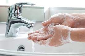 چرا باید دست‌ها را ۲۰ ثانیه با آب و صابون شست؟