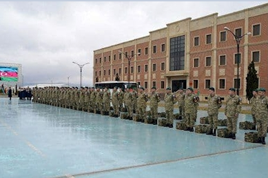 بازگشت ۱۲۰ نظامی جمهوری آذربایجان از افغانستان