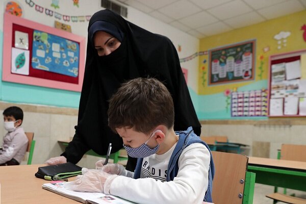 تداوم ثبت‌نام دانش آموزان خوزستانی در مدارس تا نیمه اول شهریور