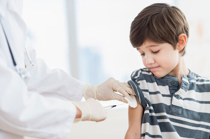اهمیت واکسیناسیون کرونا برای سنین زیر ۱۸ سال