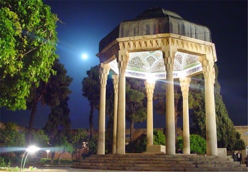 برپایی نمایشگاه کتاب حافظ و قرآن در شیراز