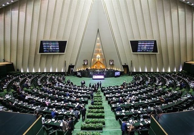 ادامه بررسی طرح تسهیل صدور برخی مجوز‌ها در مجلس