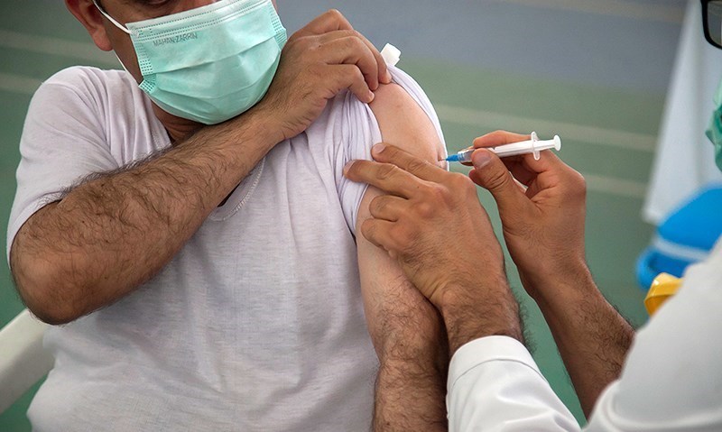واکسیناسیون و رعایت دستورالعمل‌های بهداشتی در کیش