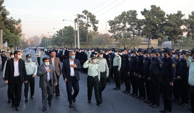 مانور اقتدار یگان حفاظت شهرداری تهران با حضور زاکانی