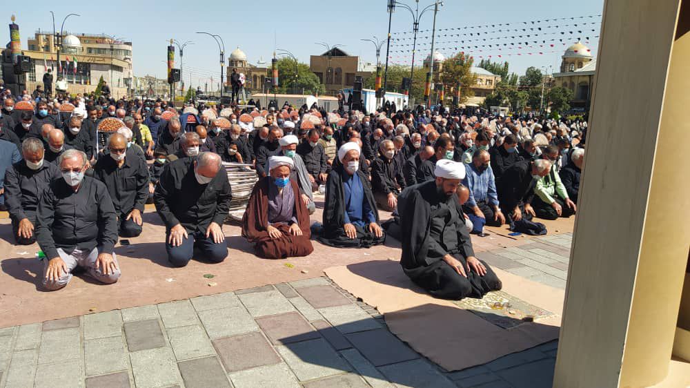 اقامه نماز ظهر اربعین در شهر همدان به امامت نماینده ولی فقیه در استان همدان