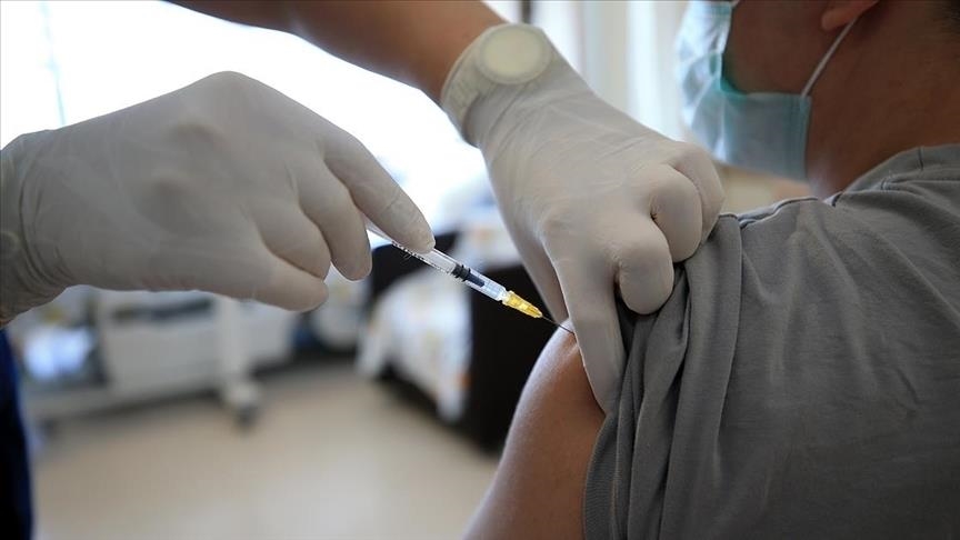 واکسیناسیون افراد ۱۲ سال به بالا در خوزستان
