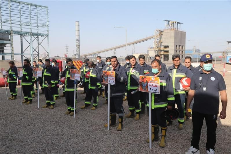 رقابت آتش نشانان با هدف حفظ آمادگی جسمانی در بافق