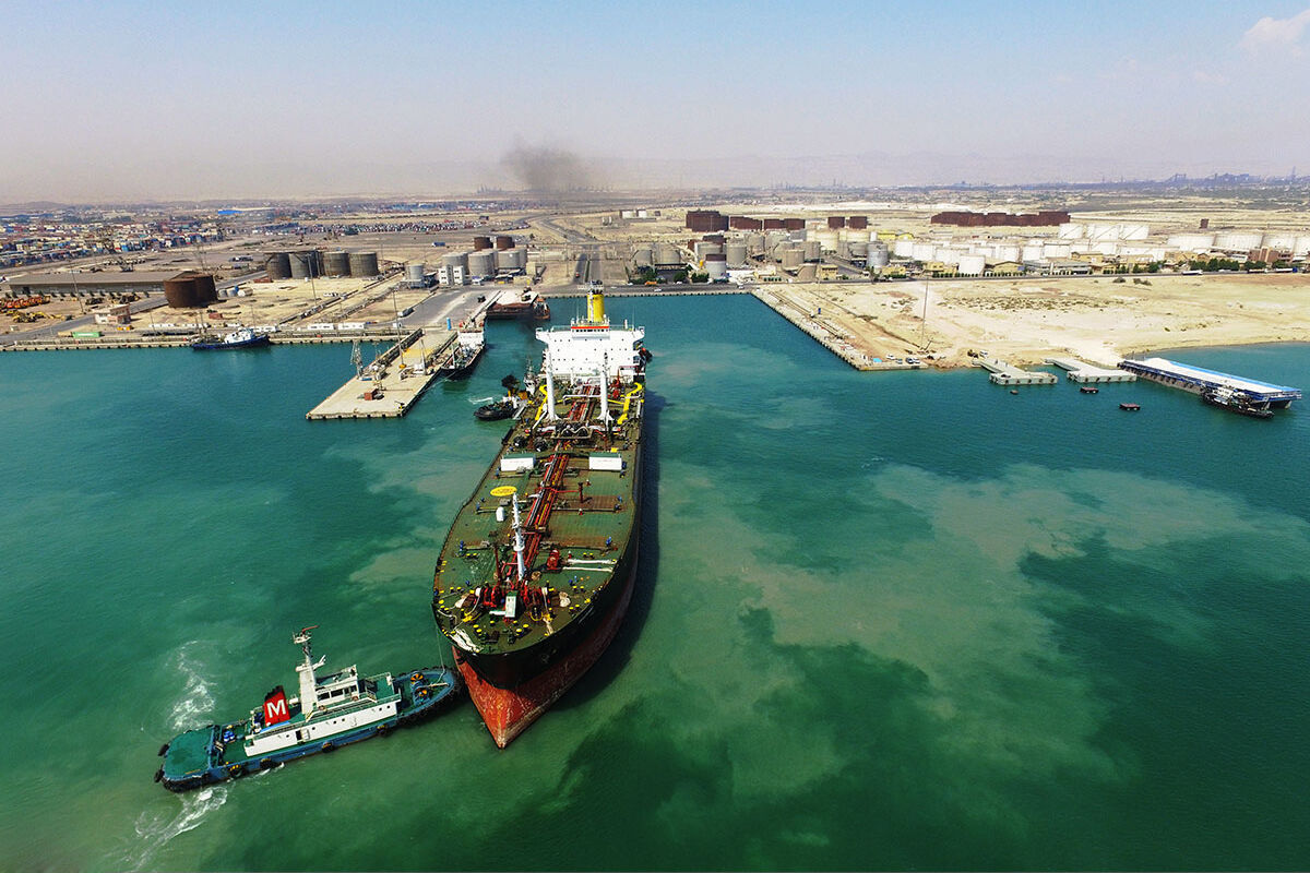 افزایش ۶ درصدی تخلیه و بارگیری فرآورده‌های نفتی از بندر خلیج فارس