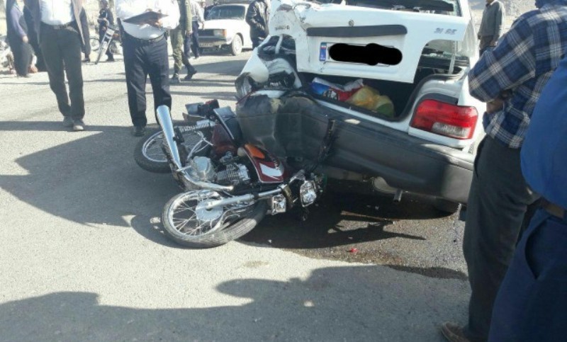 یک کشته و یک مصدوم در اثر برخورد موتور سیکلت با سواری پراید