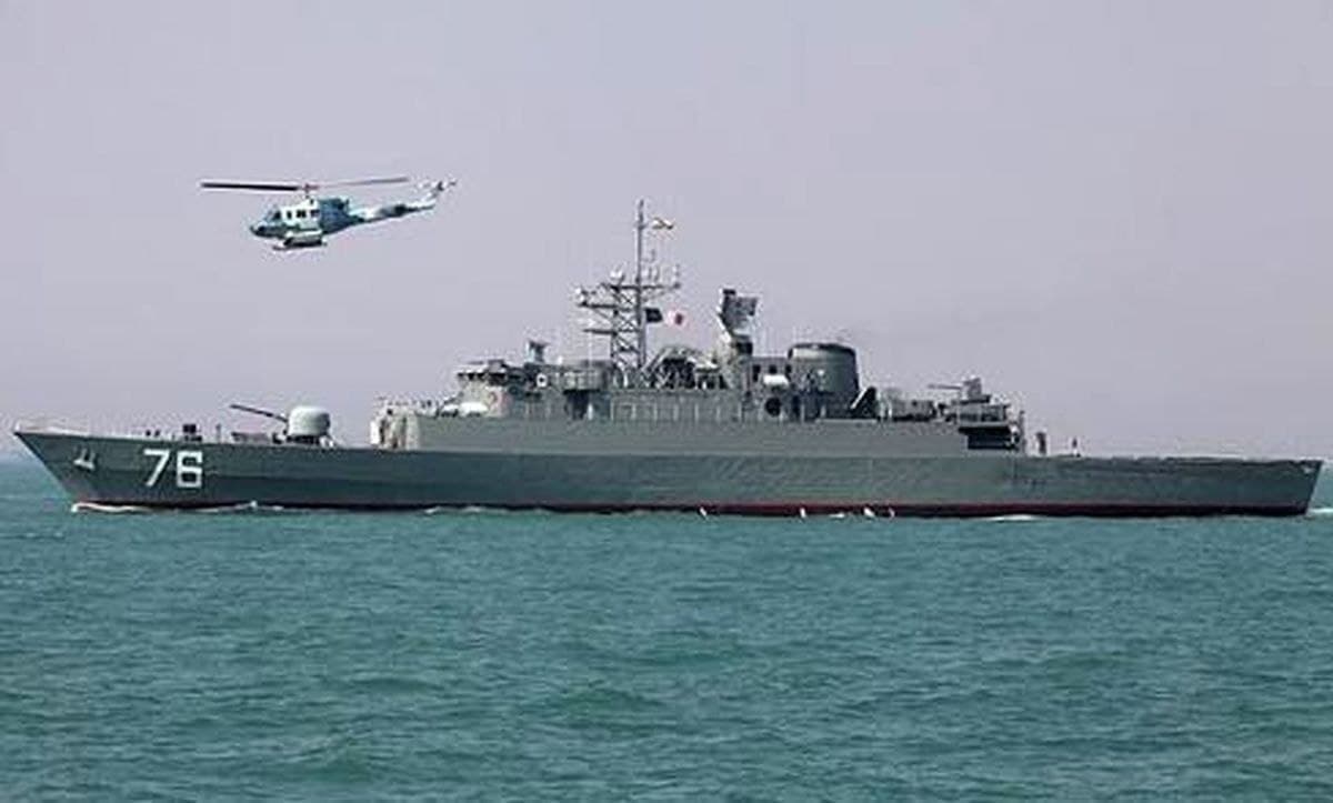 درگیری گروه اسکورت نیروی دریایی با دزدان دریایی در خلیج عدن