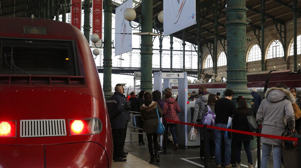 حمله داعش به راه آهن پاریس