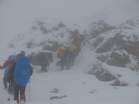 آخرین خبر‌ها از هفت کوهنورد گرفتار در ارتفاعات دنا