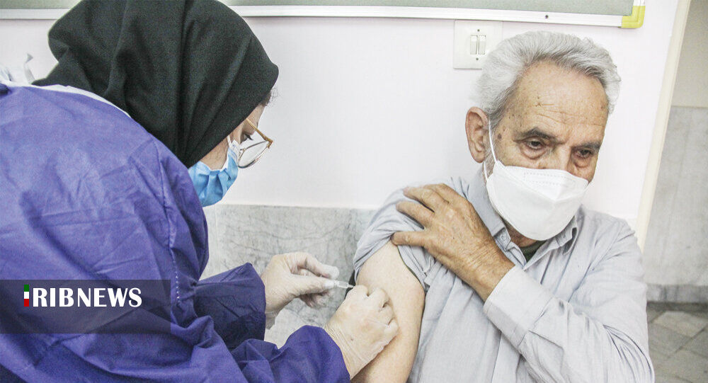 واکسیناسیون سالمندان با مراجعه حضوری مراقبان