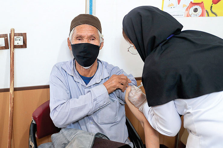 پناهندگان در ایران واکسینه می‌شوند