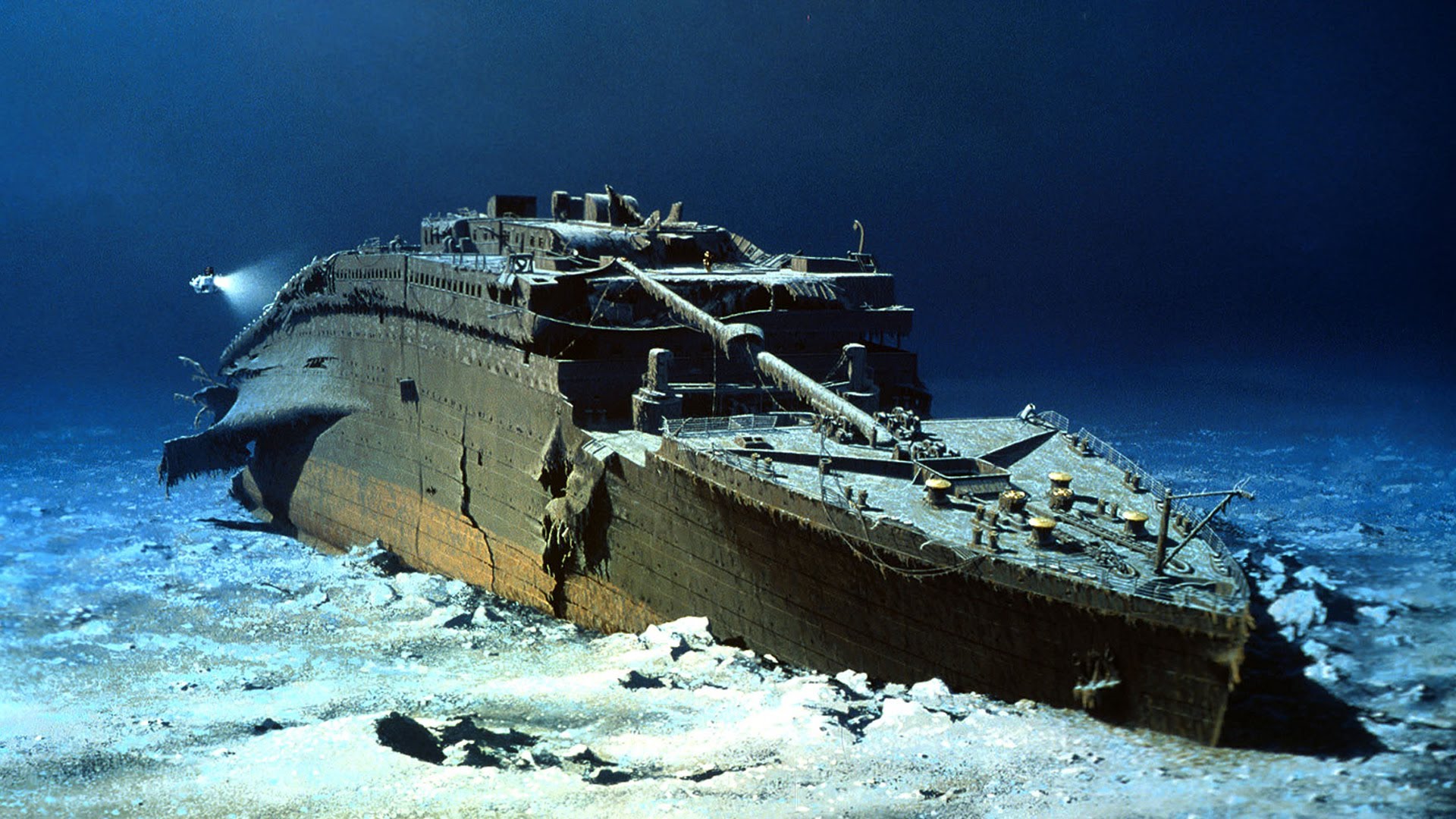 کشفیات جدید از کشتی تایتانیک در اعماق دریا + تصاویر