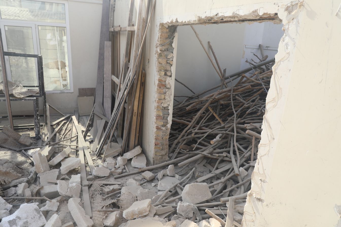 مرگ دلخراش کارگر جوان در پی آوار ساختمان در دست تخریب در مشهد