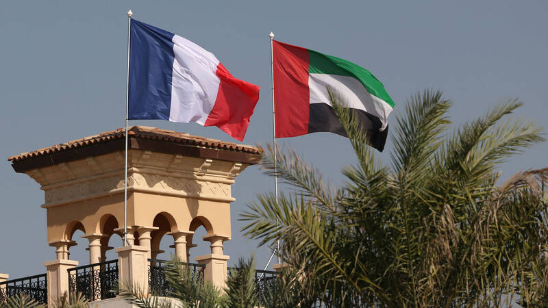 فرانسه خواستار همکاری با امارات در بخش انرژی