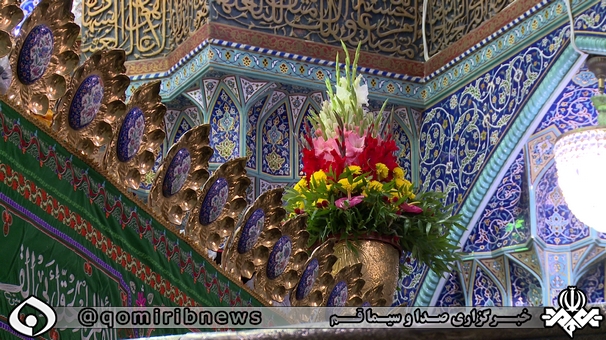 گل آرایی ضریح مطهر حضرت معصومه (س) در قم