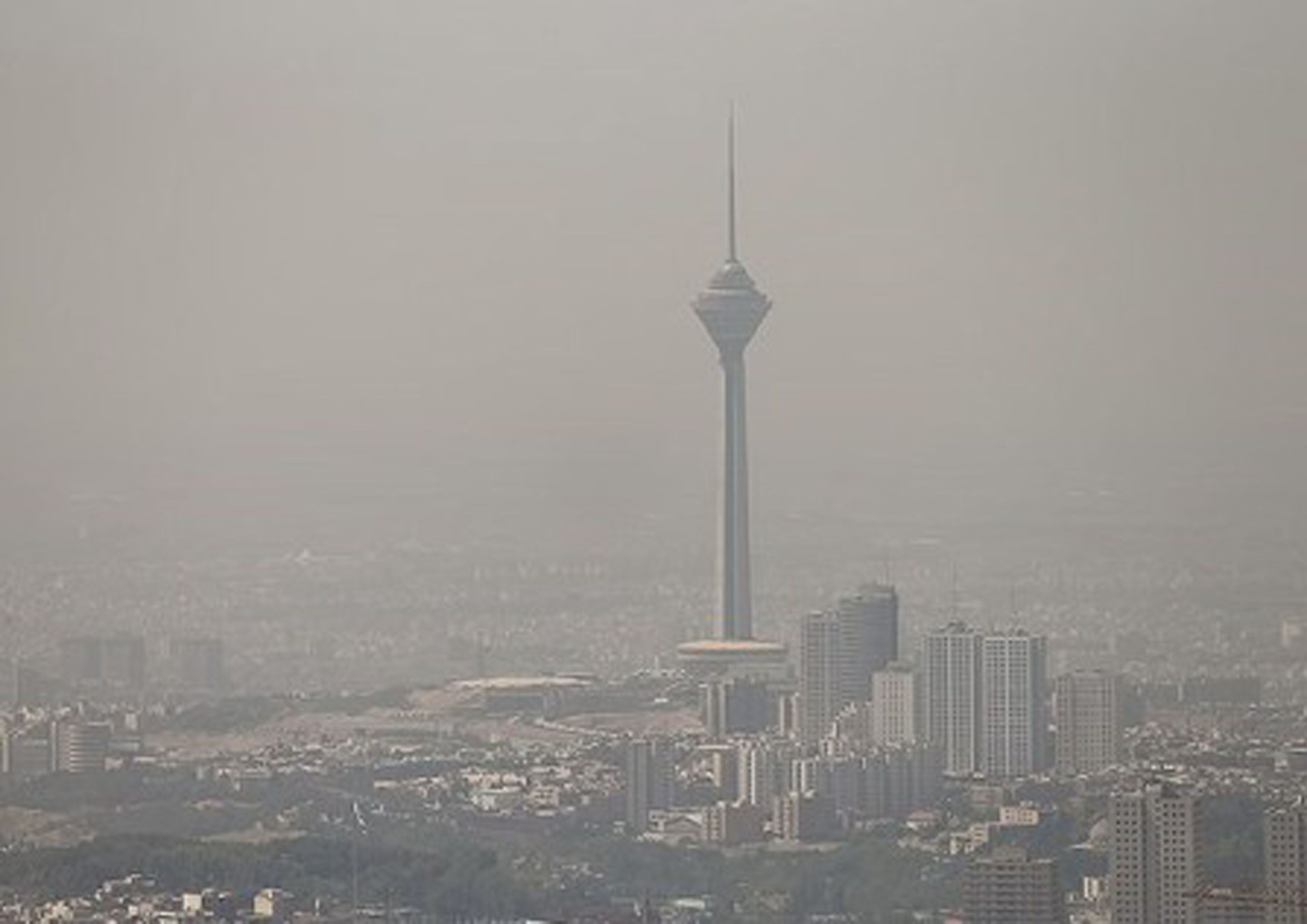 هوای تهران در وضع ناسالم برای گروه‌های حساس