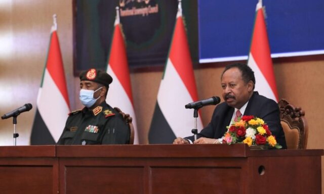 ارتش سودان به حمدوک در تشکیل کابینه آزادی کامل داد