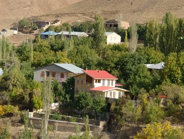 فرنق روستایی با پتانسیل های اقتصادی فراوان