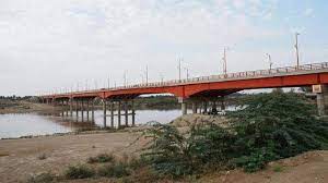 پل فولاد تا اطلاع ثانوی مسدود است
