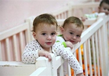 ۲ هزار و ۳۰۰ زوج فارسی متقاضی گرفتن فرزند از بهزیستی