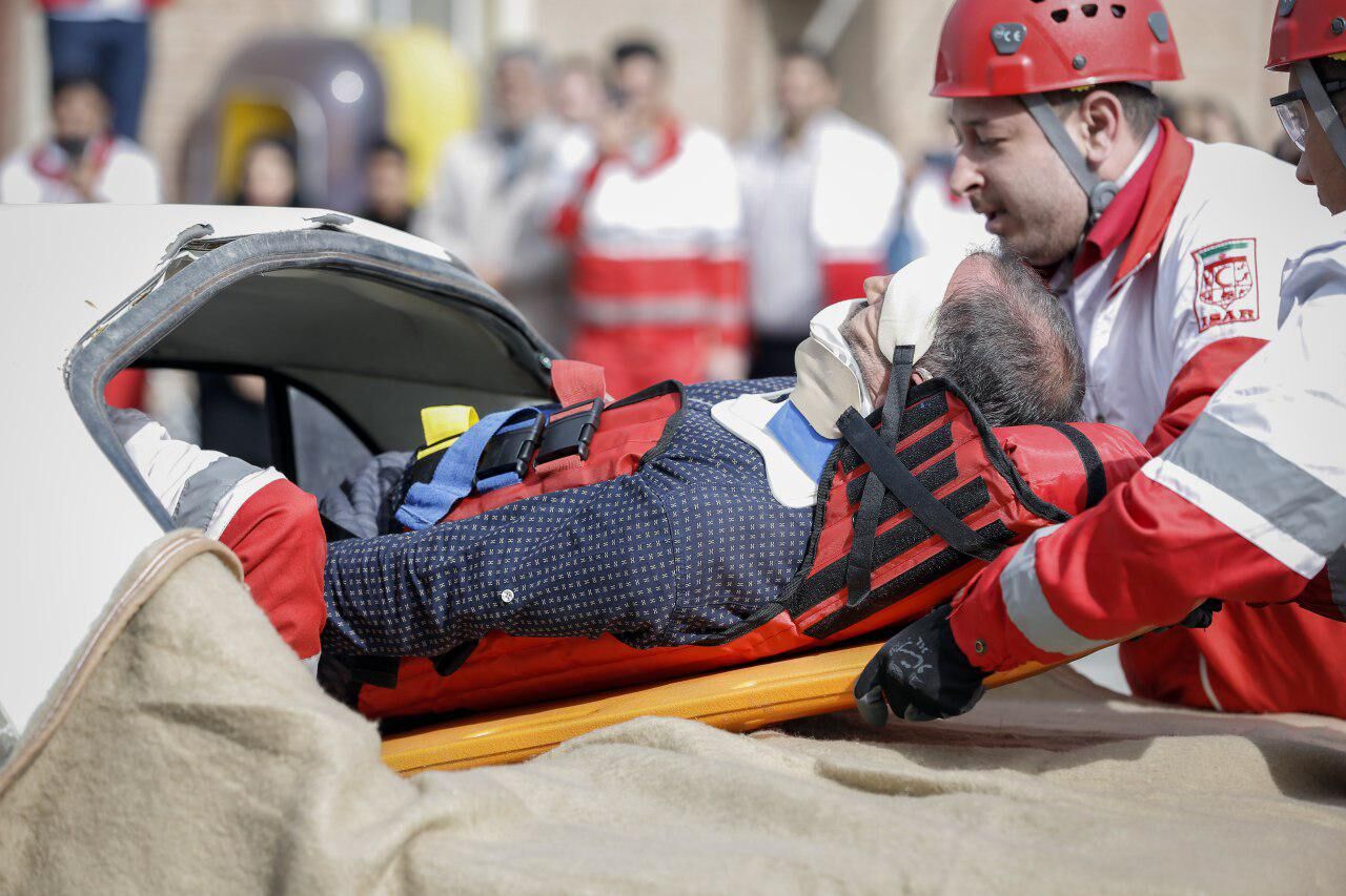 نجات جان ۷۱ مصدوم سوانح ترافیکی در عملیات‌های هلال احمر