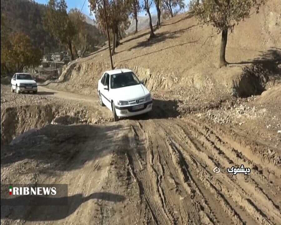 گلایه مردم روستای تنگ تی از نامناسب بودن راه ارتباطی