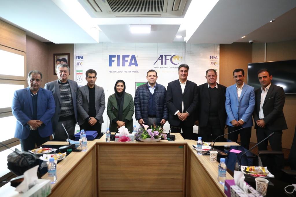 برگزاری جلسه کمیته داوران با حضور رئیس فدراسیون فوتبال