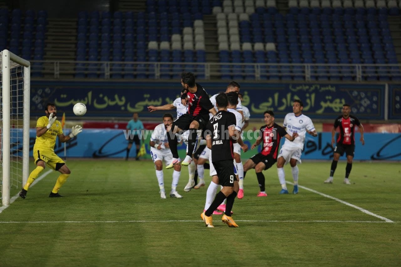 قعرنشینی پدیده در پایان هفته نهم لیگ برتر فوتبال