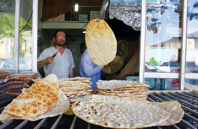 گران شدن نان در بوشهر