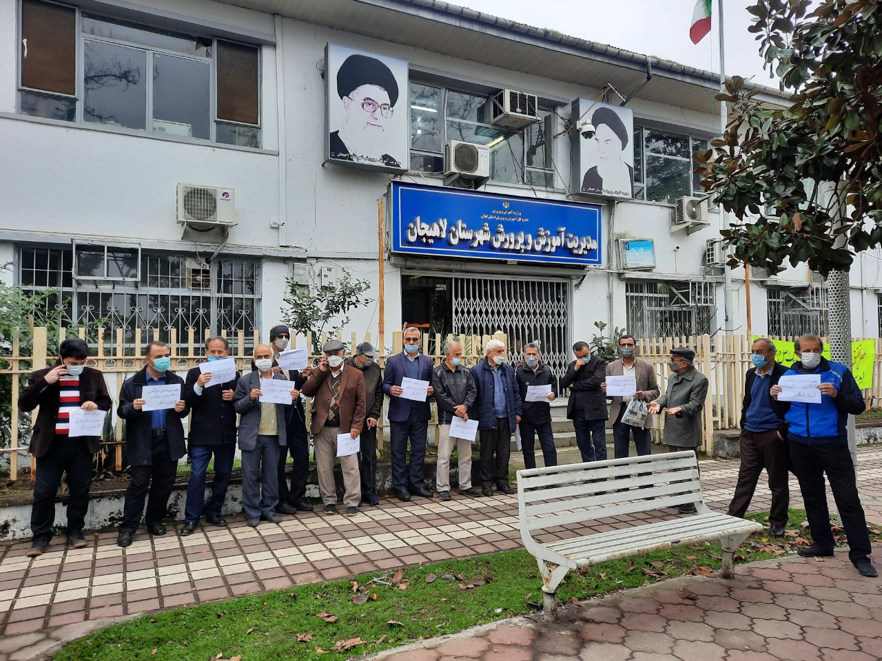 تجمع فرهنگیان لاهیجانی / اعتراض برای تصویب نشدن لایحه رتبه بندی