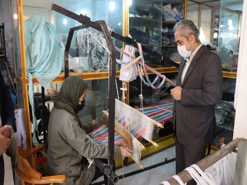 رونق بازار صنایع‌دستی مشهد با ورود گردشگران