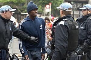 بی‌اعتمادی اکثر اقلیت‌های قومی در انگلیس به پلیس