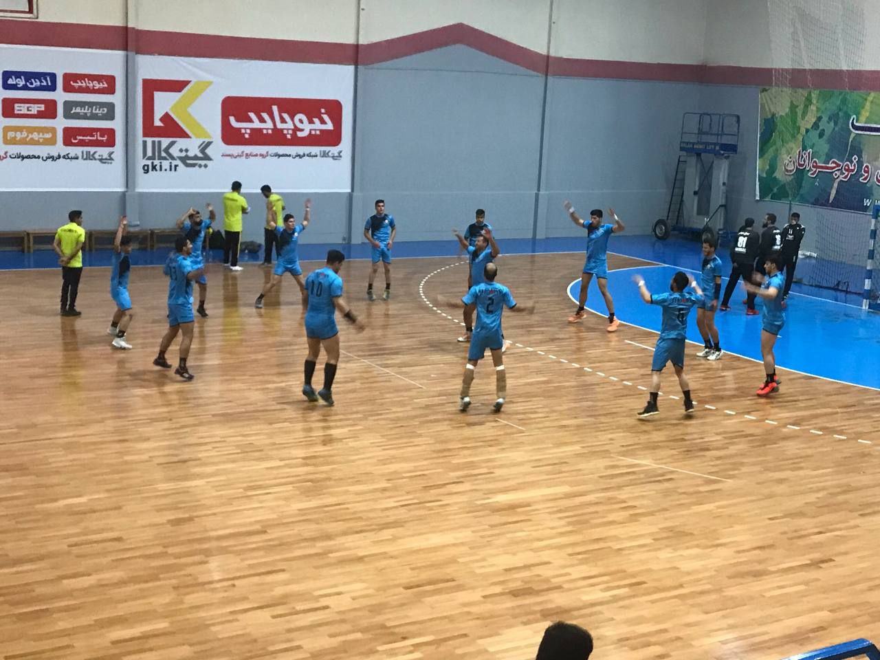 مصاف تیم هند بال فردوس با تیم گیتی پسند اصفهان در لیگ دسته یک هندبال کشور
