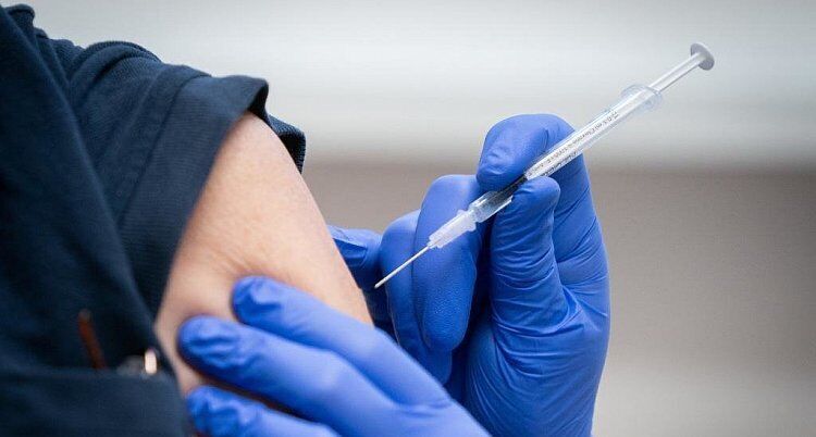 دریافت دُز سوم واکسن کرونا زمینه کاهش ۹۰ درصدی ابتلا