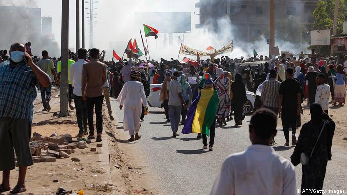 زخمی شدن ۱۲۳ سودانی در جریان اعتراضات یکشنبه