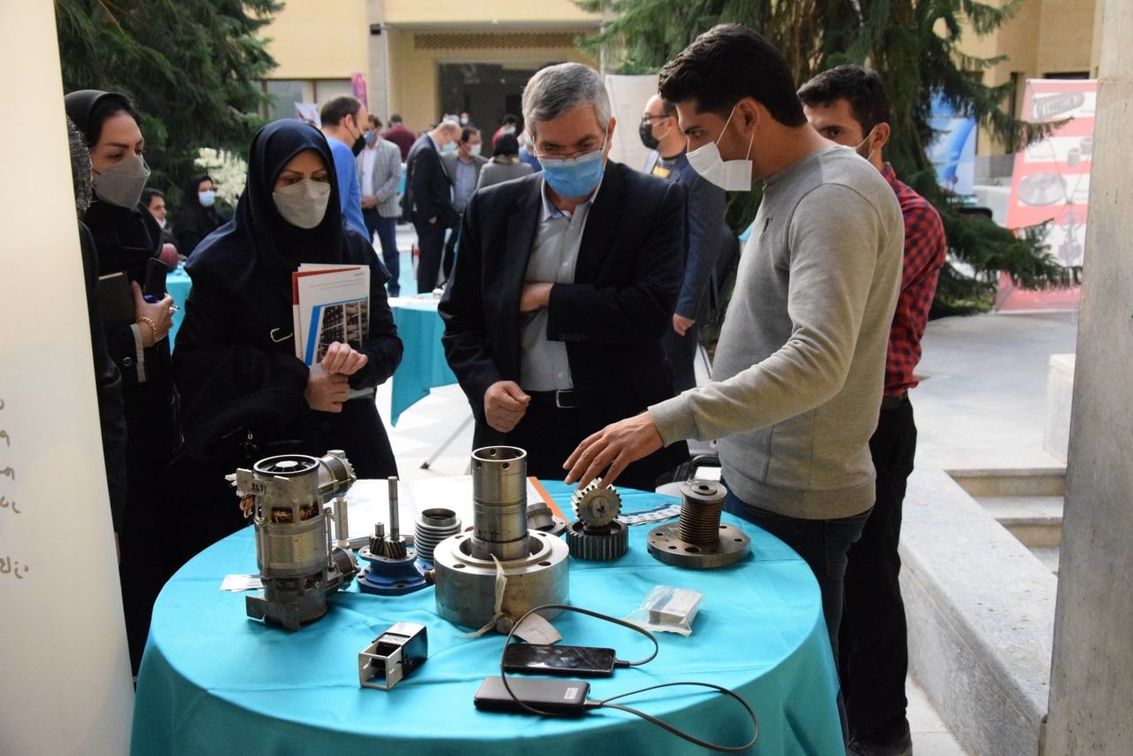 آمادگی شهرک علمی وتحقیقاتی اصفهان برای همکاری با صنایع نفت وگاز