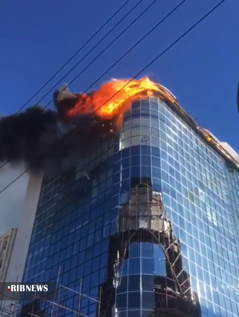 آتش سوزی ساختمان 7 طبقه در اردبیل