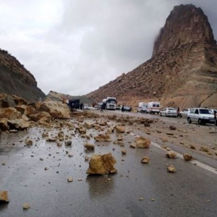 جاده پاتاوه - دهدشت همچنان مسدود است