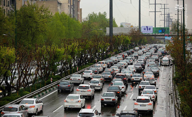 ترافیک سنگین در اکثر معابر شهر تهران