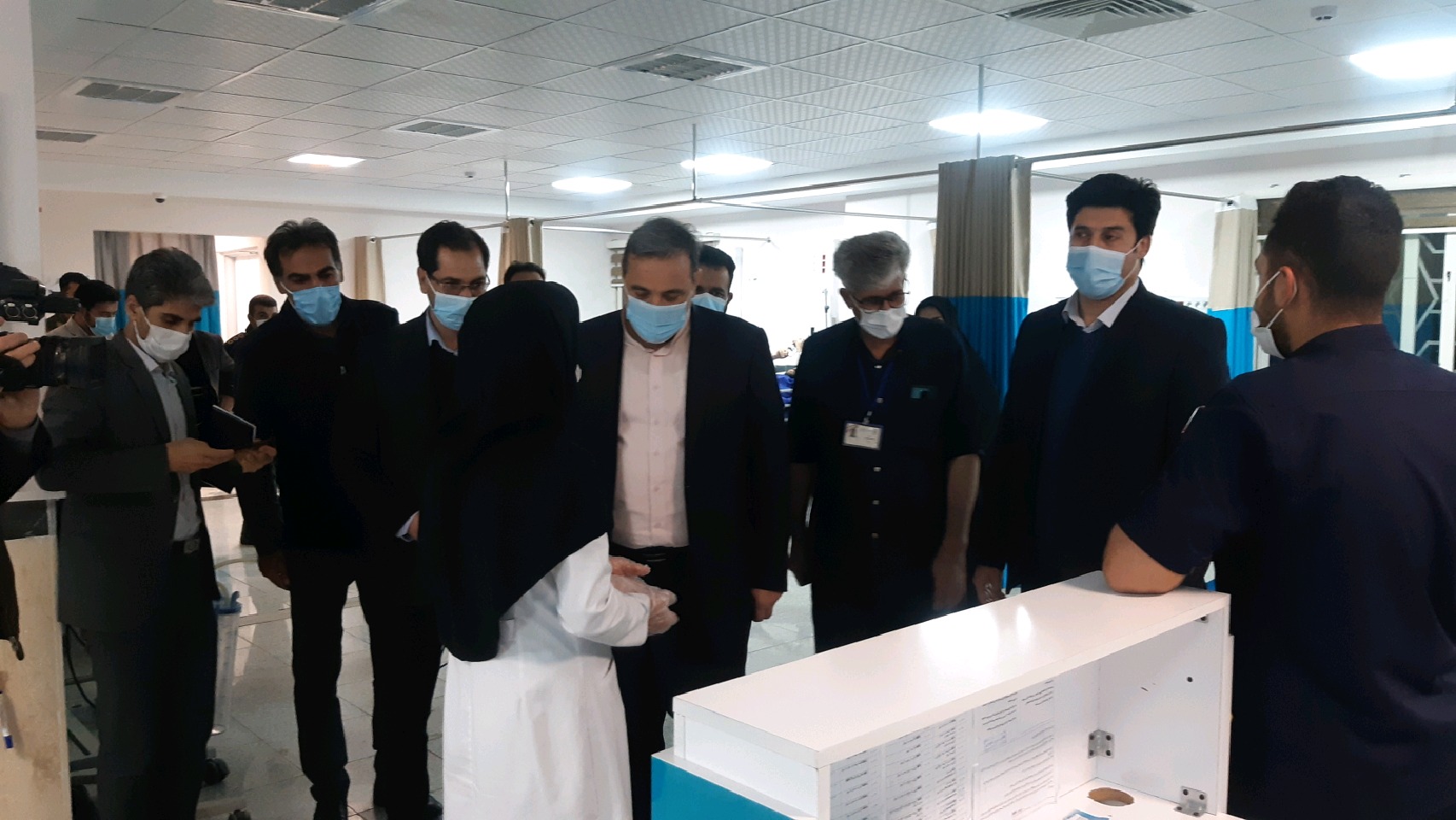 بازدید سرزده استاندار از بیمارستان امام خمینی (ره) ایلام / بیماران از ارائه خدمات رضایت داشتند